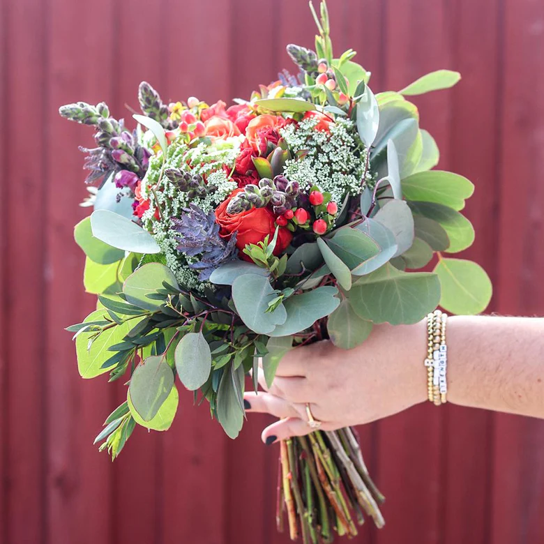 rustic natural briadl bouquet, obx wedding flowers, outer banks wedding flowers